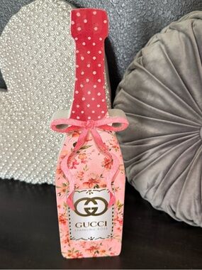 GUCCI Sparkling Rosé Pink Floral Bottle Decorative Box